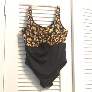 One Piece leopard top black bottom. Beach Betty brand Size X-large